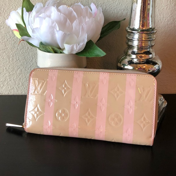Louis Vuitton Handbags - Price ⬇️ RARE Louis Vuitton Vernis Rayures Wallet